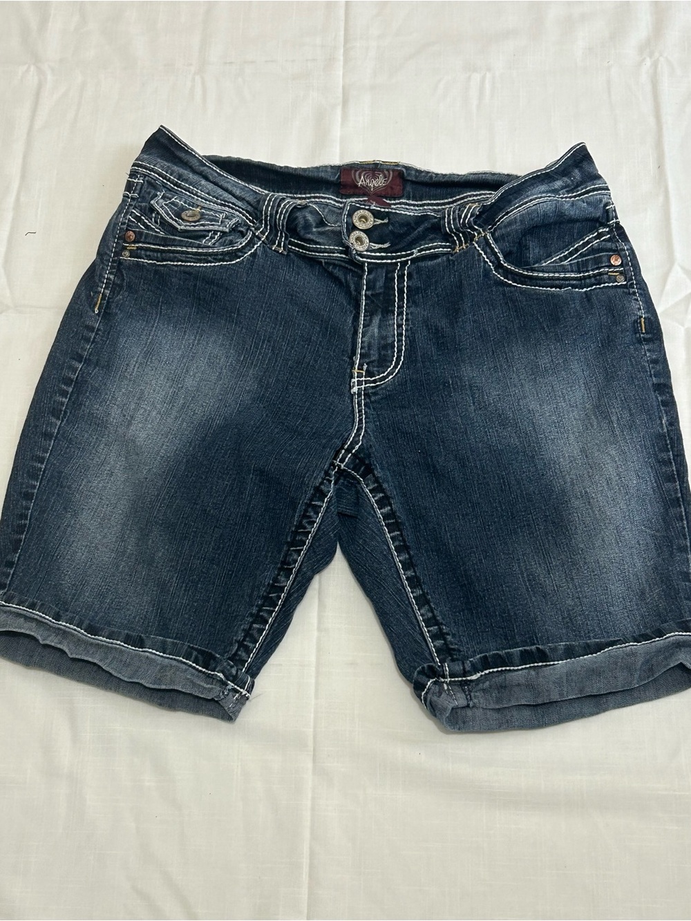 Angels Denim Cuffed Short
Women's Size 10 Blue Dk Wash